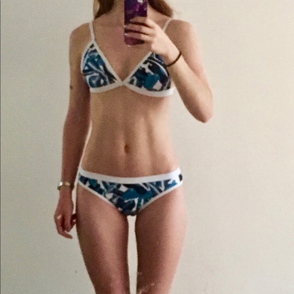 Blue & white leaf print bikini S - Picture 5 of 8